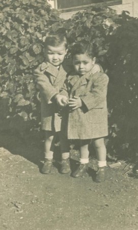 Giovanni and his cousin Giovanni Carlo Mancini